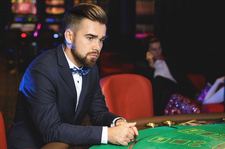 Antarmuka aplikasi mobile permata 4d menampilkan menu judi bola dan live casino